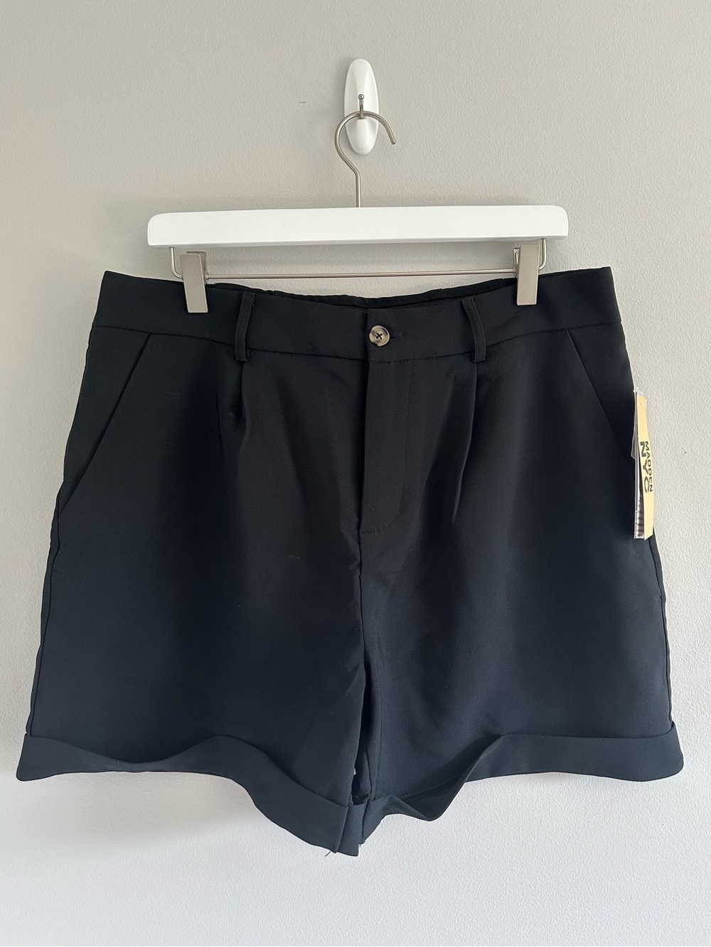 Madden NYC Black Dress Shorts Size XL NWT